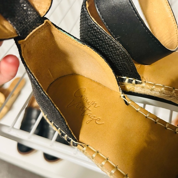 Crown Vintage Black and Tan Ankle Strap Shoes - Picture 7 of 7